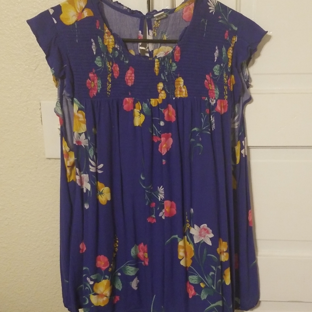 Old navy blouse